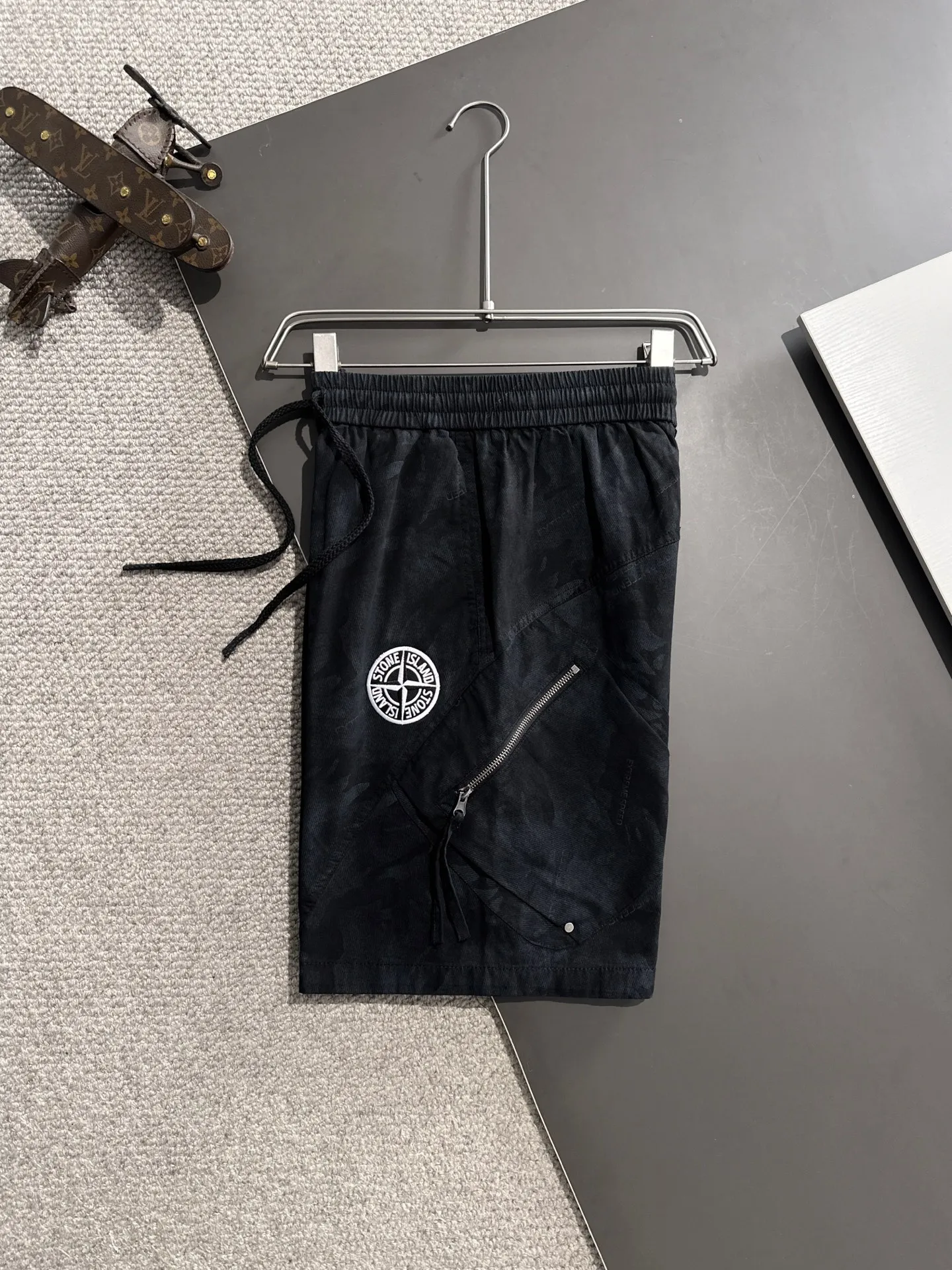 🅿️320 Next day shipping High-end goods Stone Island 2025 spring and summer new elastic band casual shorts, counter-customized fabrics, high breathability and comfort, impeccable details, brand element design concept, reflecting high quality. It feels delicate and soft! It presents a casual cut and the upper body shape is great! Size: M-4XL